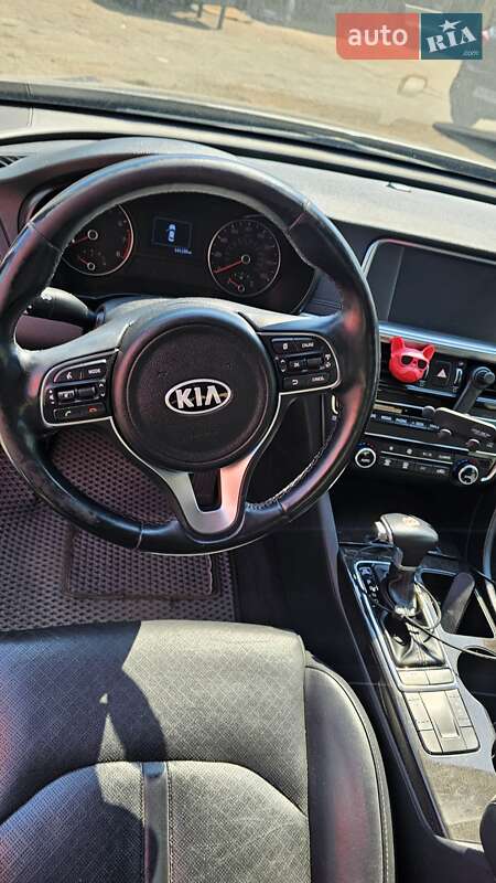Седан Kia Optima 2015 в Киеве