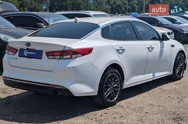 Седан Kia Optima 2017 в 
