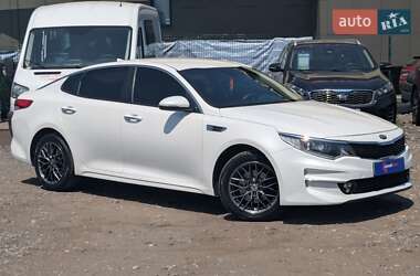 Седан Kia Optima 2017 в 