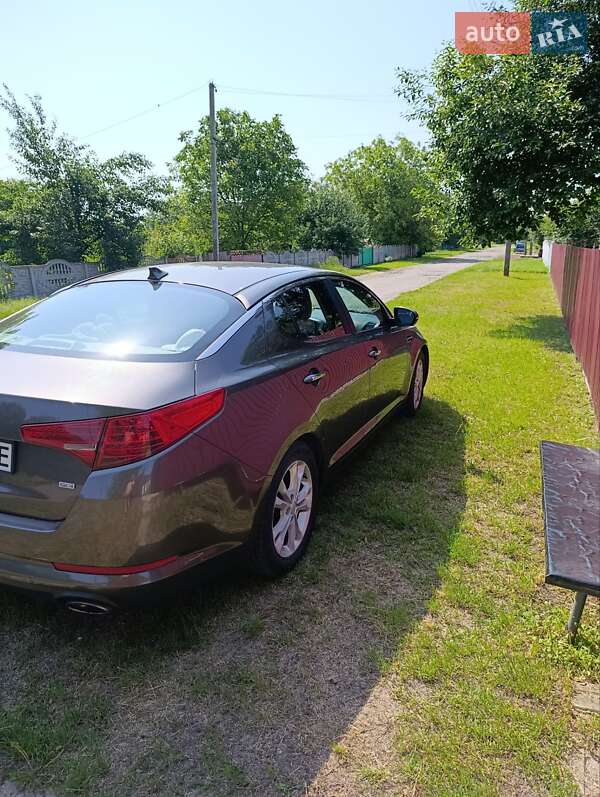 Седан Kia Optima 2013 в Золотоноше