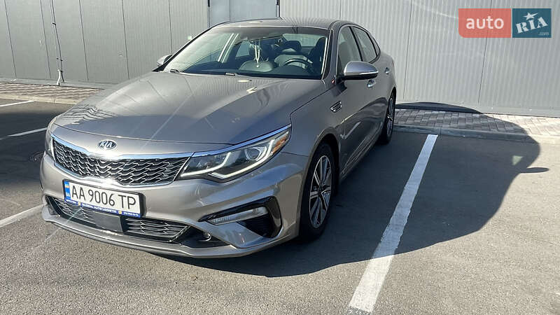 Седан Kia Optima 2018 в 