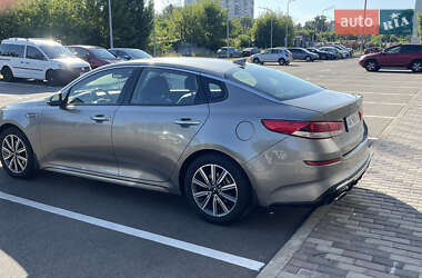 Седан Kia Optima 2018 в 