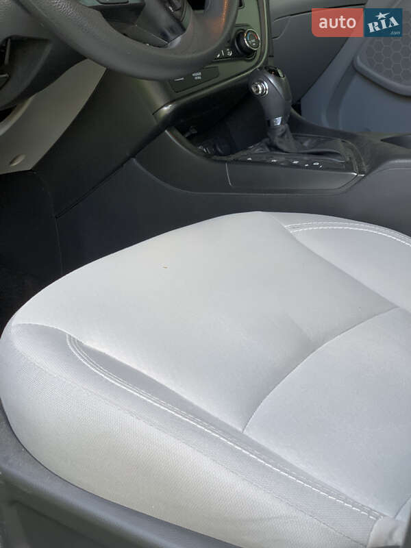 Седан Kia Optima 2013 в Львове