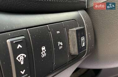 Седан Kia Optima 2012 в 