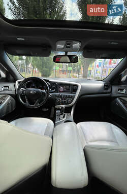 Седан Kia Optima 2012 в 