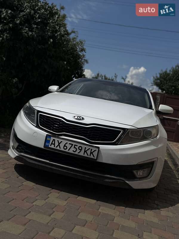 Седан Kia Optima 2013 в Харькове
