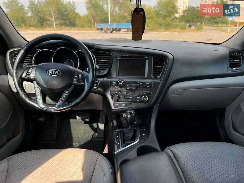 Седан Kia Optima 2012 в Запорожье