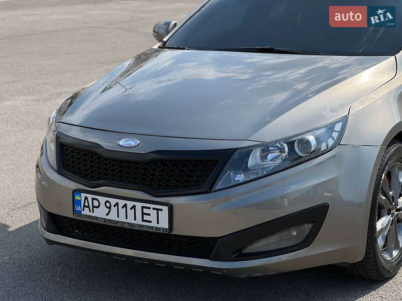 Седан Kia Optima 2012 в Запорожье