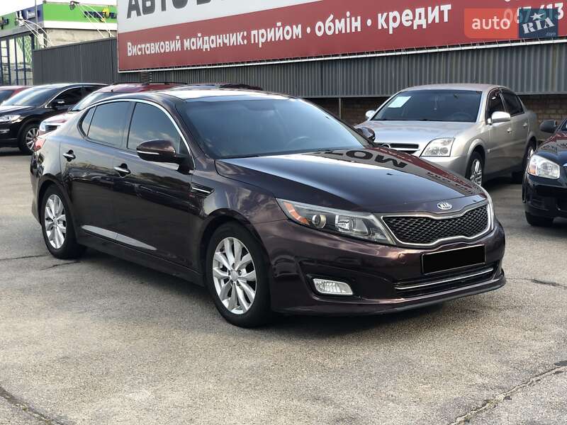Седан Kia Optima 2014 в Запоріжжі
