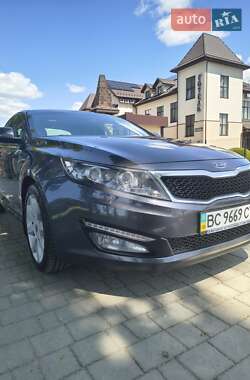 Седан Kia Optima 2011 в 