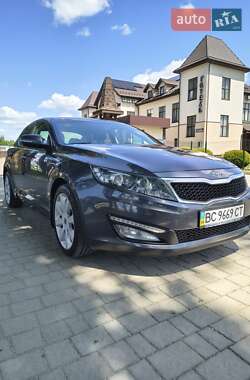 Седан Kia Optima 2011 в Львове