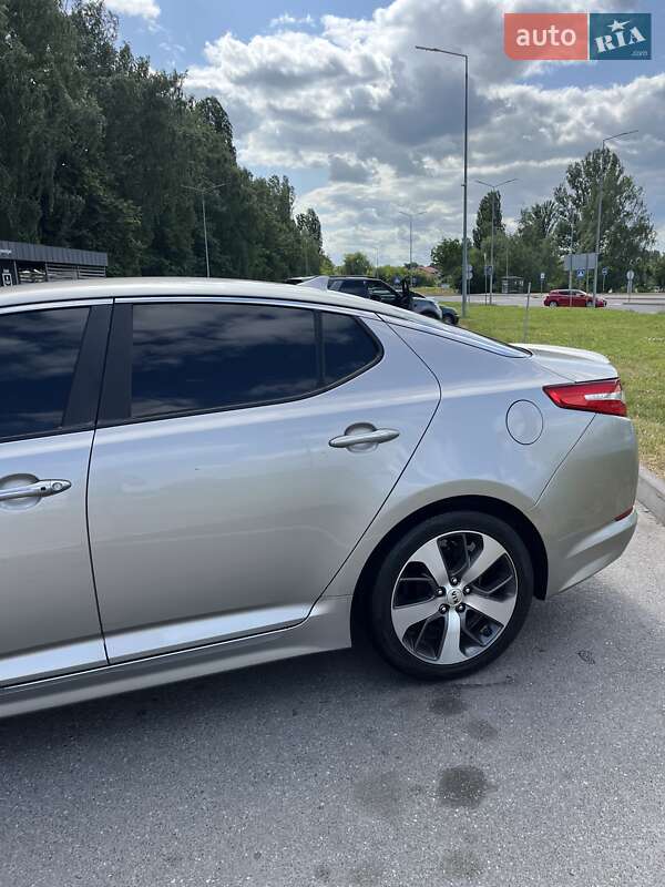 Седан Kia Optima 2011 в Харькове