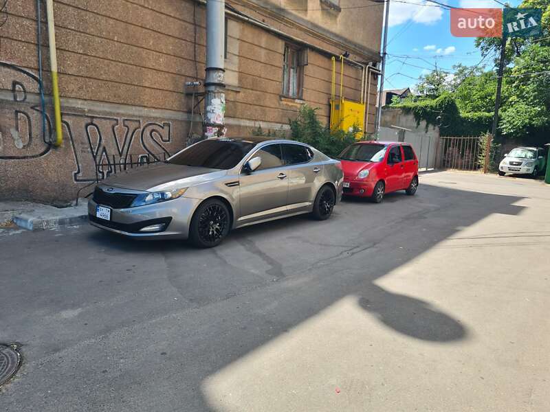 Седан Kia Optima 2011 в Одессе