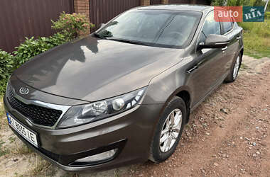 Седан Kia Optima 2012 в 