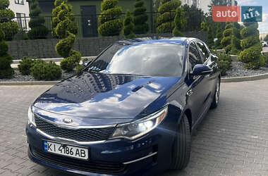 Седан Kia Optima 2017 в Киеве