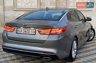 Седан Kia Optima 2017 в 