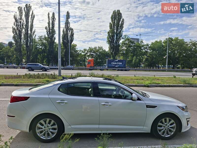 Седан Kia Optima 2014 в Киеве