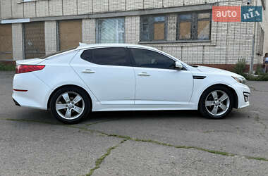 Седан Kia Optima 2015 в Червоному Донце