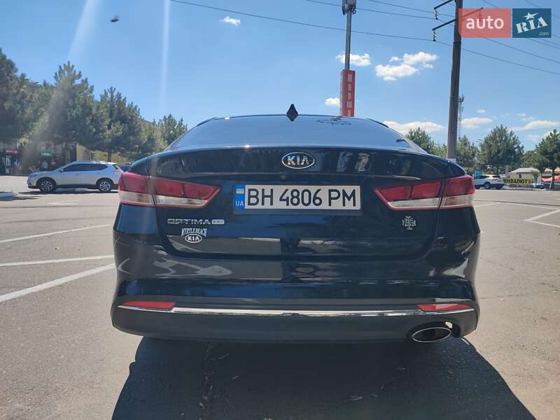 Седан Kia Optima 2016 в Одессе