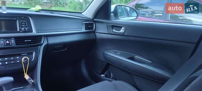 Седан Kia Optima 2016 в Кам'янці