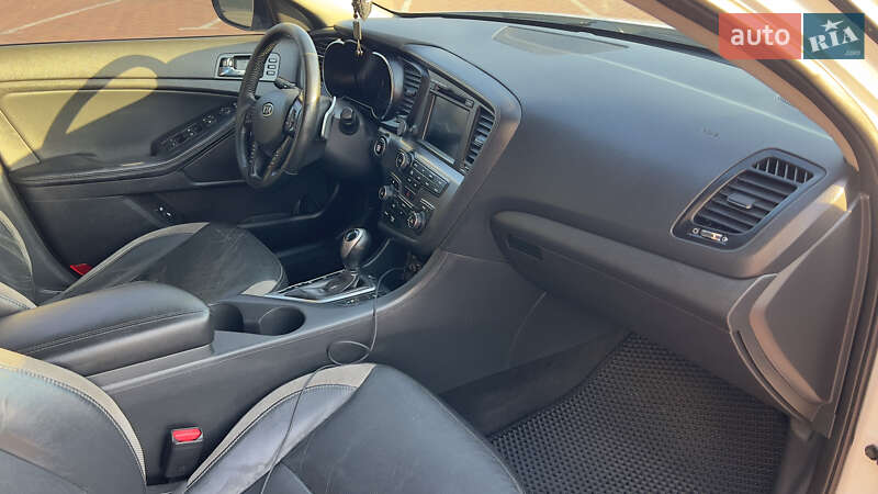 Седан Kia Optima 2011 в Одессе