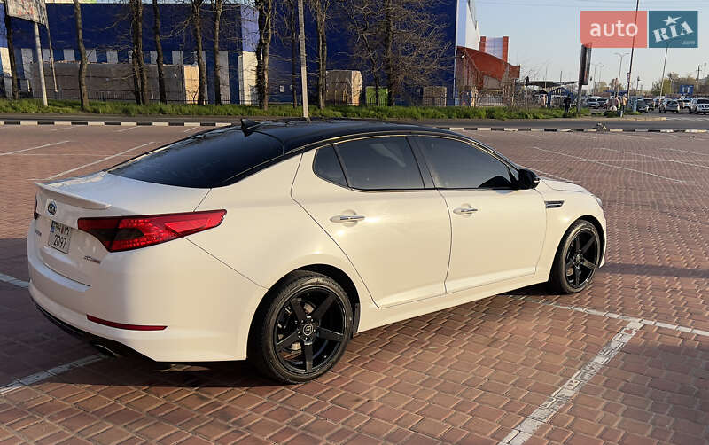 Седан Kia Optima 2011 в Одессе