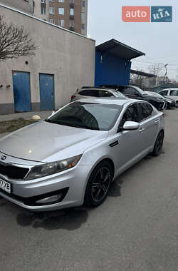 Седан Kia Optima 2013 в Дніпрі
