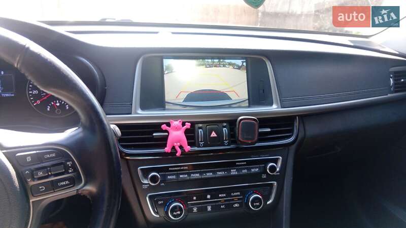 Седан Kia Optima 2015 в Ивано-Франковске