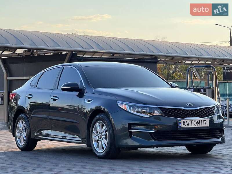Седан Kia Optima 2016 в Запорожье