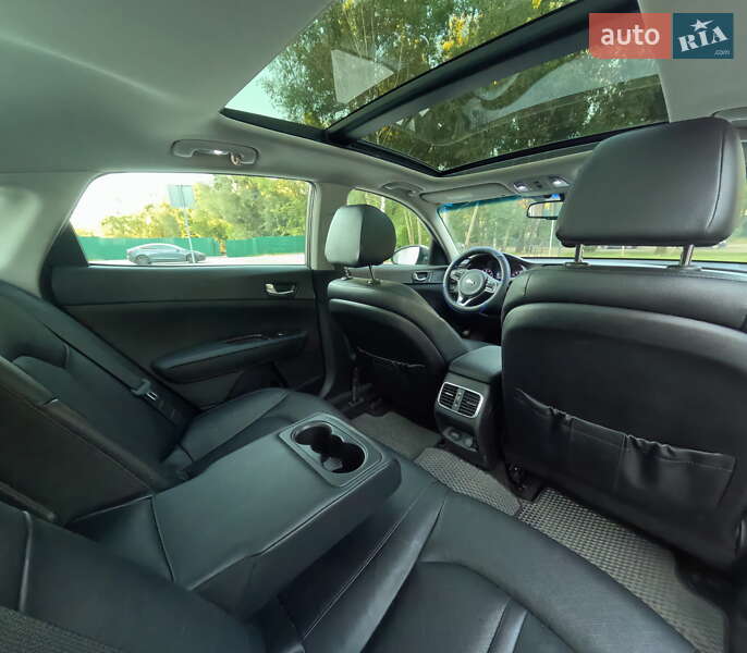 Седан Kia Optima 2018 в Львове
