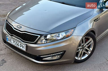Седан Kia Optima 2012 в Кривом Роге