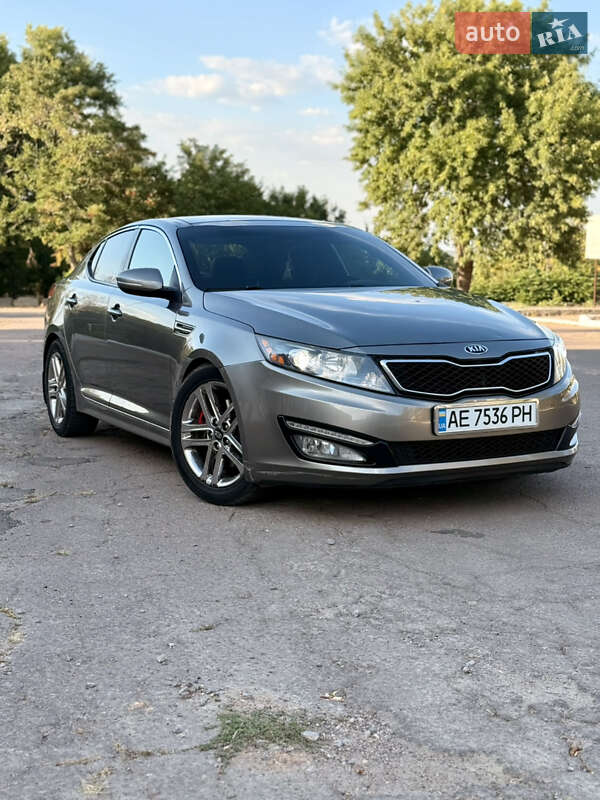 Седан Kia Optima 2012 в Кривом Роге