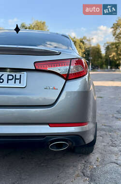 Седан Kia Optima 2012 в Кривом Роге