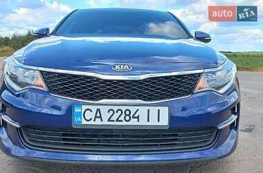 Седан Kia Optima 2016 в 
