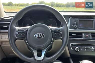 Седан Kia Optima 2016 в 