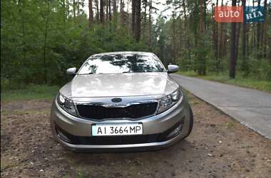 Седан Kia Optima 2012 в Вышгороде