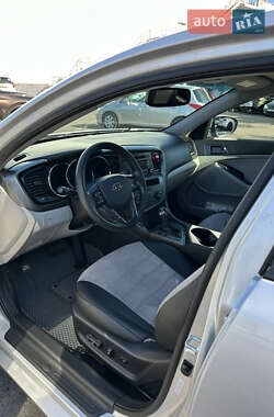 Седан Kia Optima 2011 в 