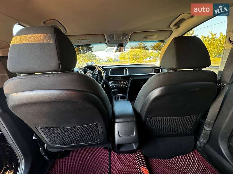 Седан Kia Optima 2019 в Одессе