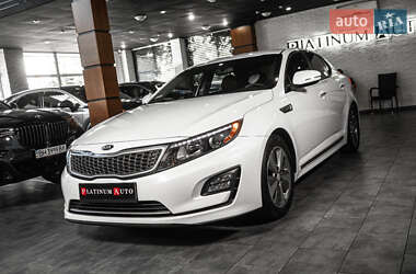 Седан Kia Optima 2015 в 