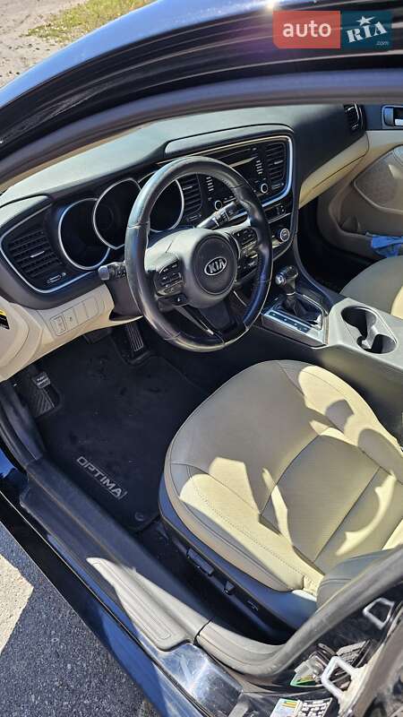 Седан Kia Optima 2015 в Богодухове