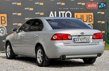 Седан Kia Optima 2005 в 