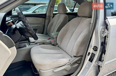 Седан Kia Optima 2005 в 