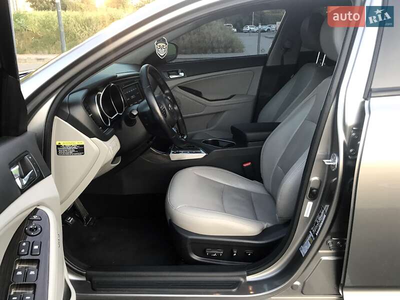 Седан Kia Optima 2014 в Києві