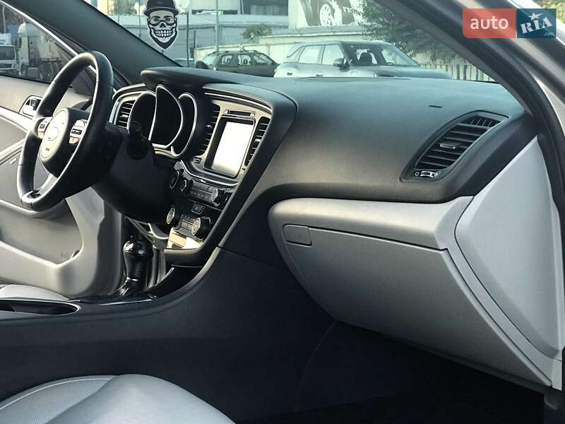 Седан Kia Optima 2014 в Києві