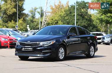 Седан Kia Optima 2016 в 