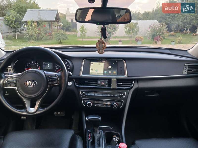 Седан Kia Optima 2016 в Броварах
