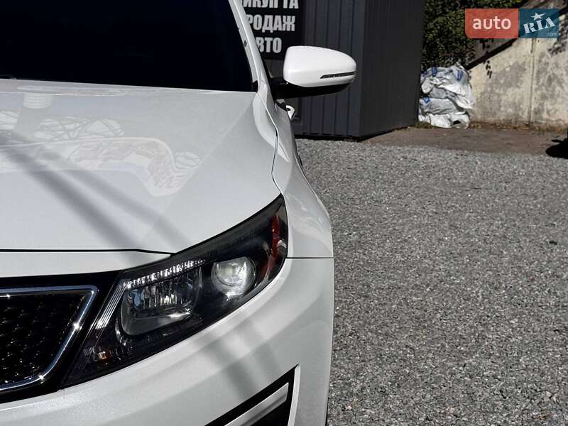 Седан Kia Optima 2015 в Днепре