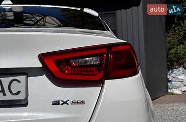 Седан Kia Optima 2015 в Днепре