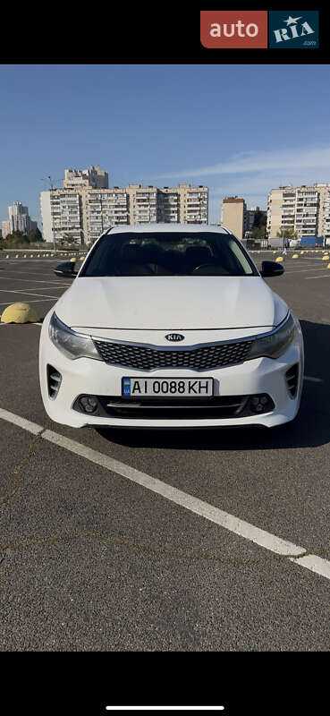 Седан Kia Optima 2017 в 