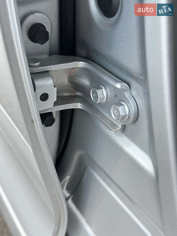 Седан Kia Optima 2016 в Києві